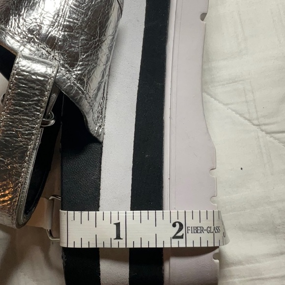 Cute CALVIN KLEIN platform strapped sandals silver - Picture 8 of 8